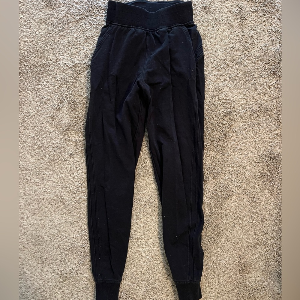 Speckled black Lululemon joggers